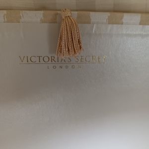Victoria's ♥️Secrets🎀 Nesting Box